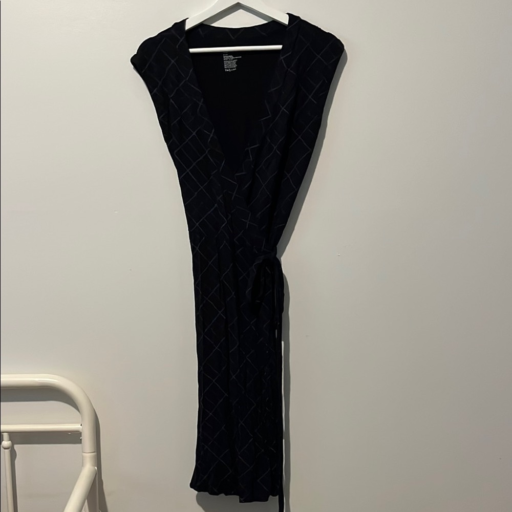 GAP Black Sleeveless Wrap Maxi Dress
